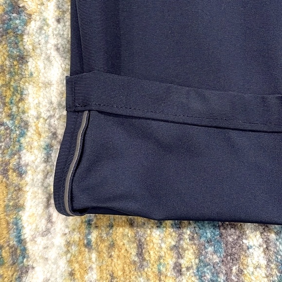 Like New Lululemon Commission Pant Classic Fit Men’s 38”x 30” TRNV - True Navy - Picture 10 of 16